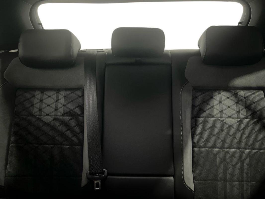 Volkswagen T-Roc - Photo 22
