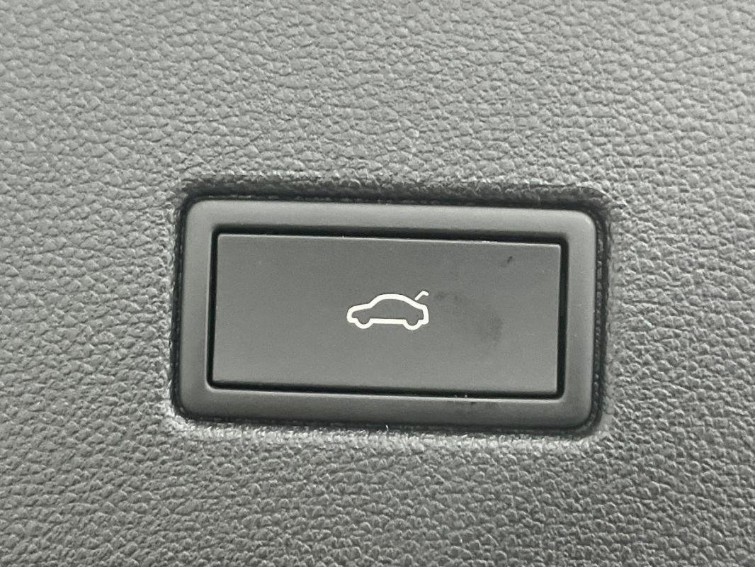 Volkswagen T-Roc - Photo 35
