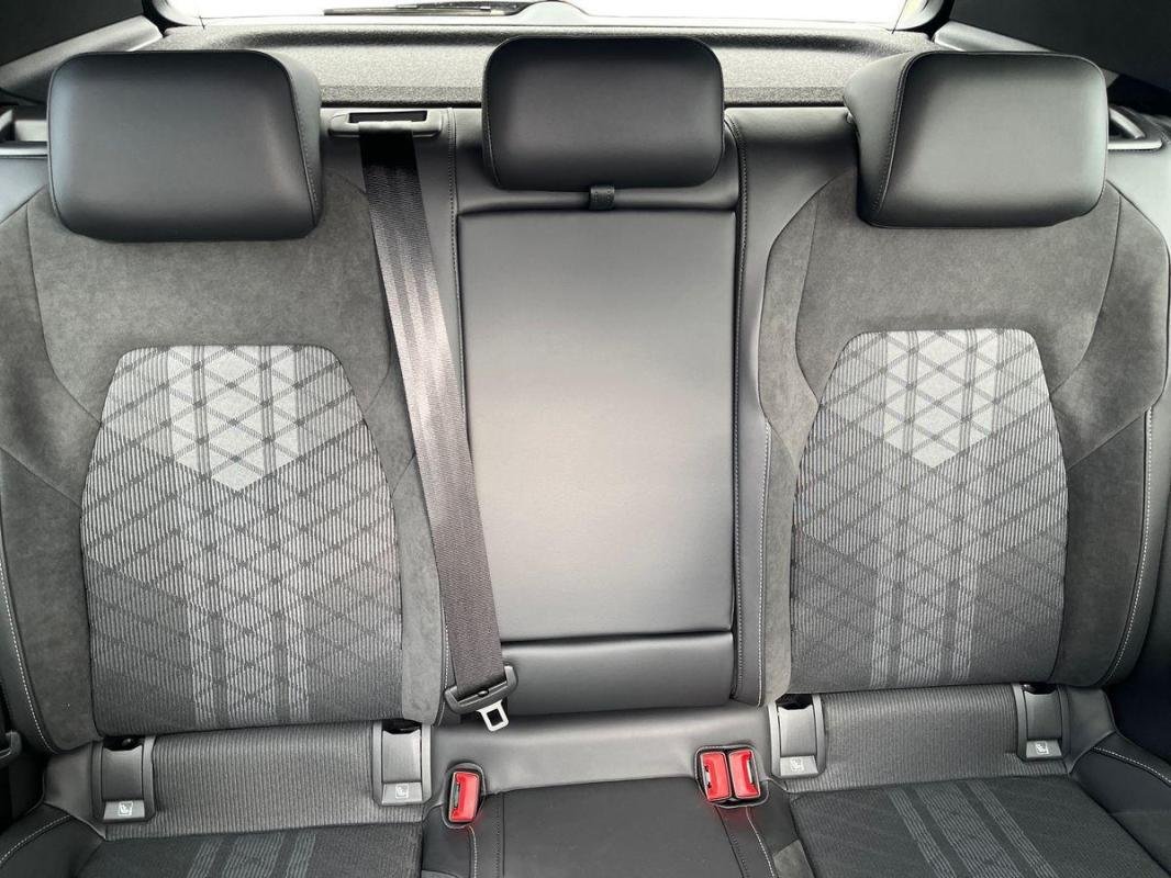 Volkswagen Golf - Photo 22