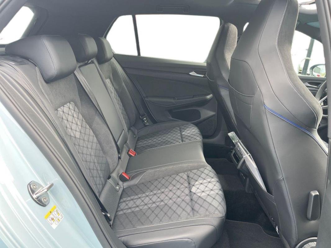 Volkswagen Golf - Photo 23