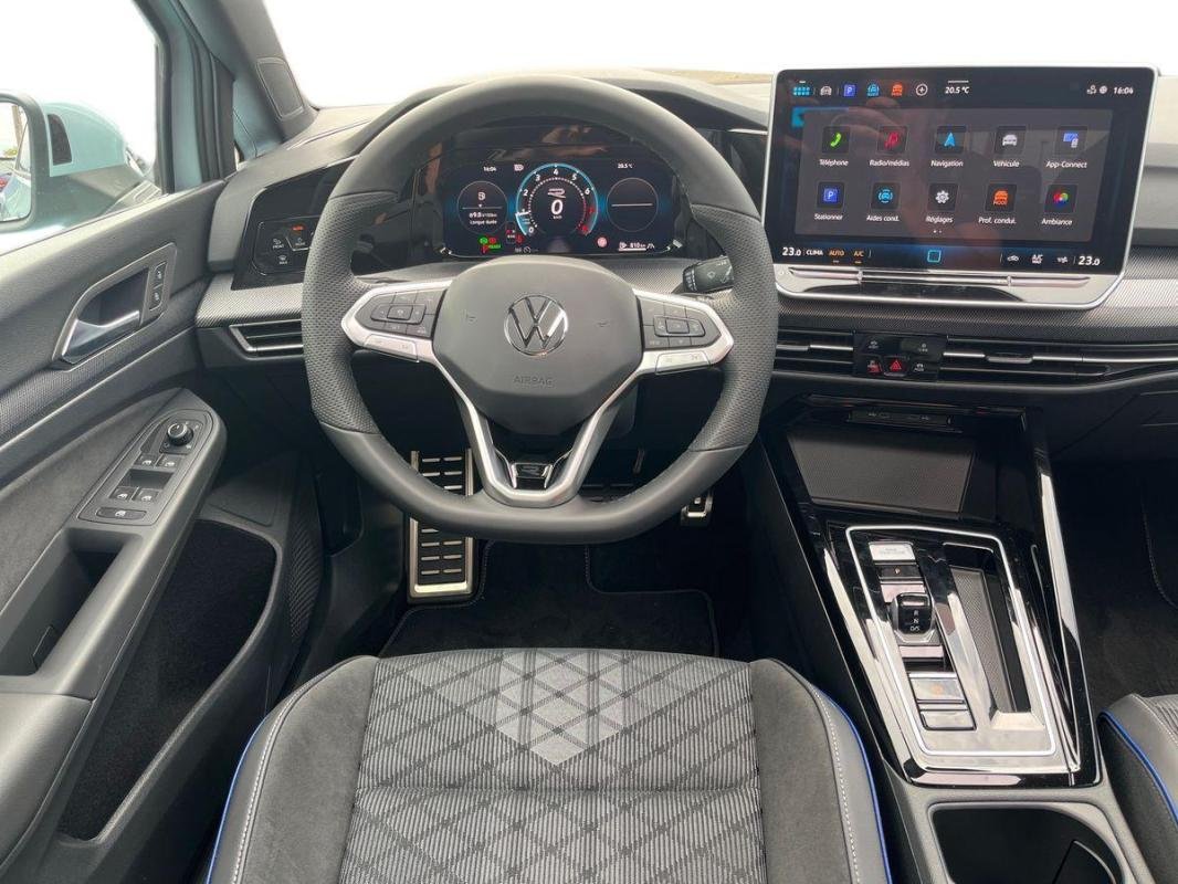 Volkswagen Golf - Photo 24