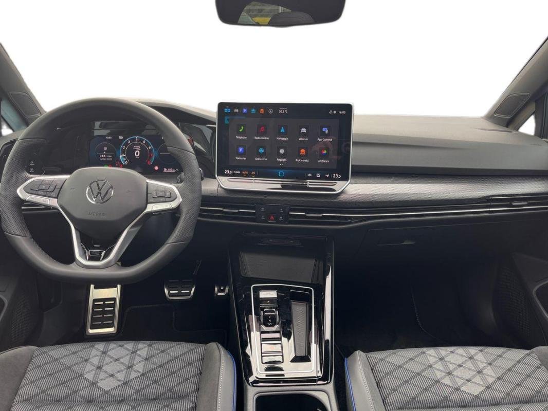 Volkswagen Golf - Photo 8