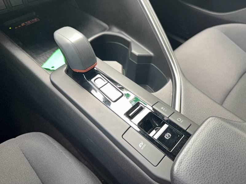 Toyota C-HR - Photo 21