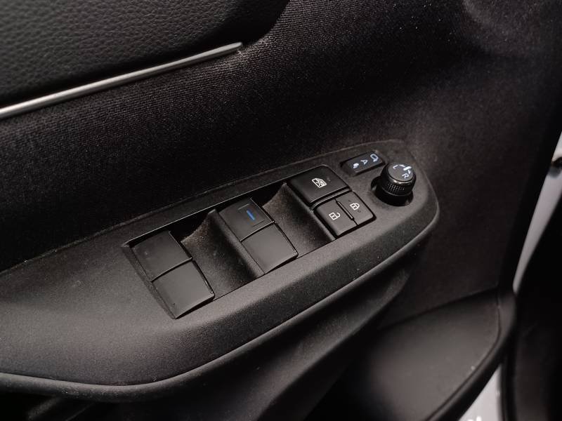 Toyota Yaris - Photo 15
