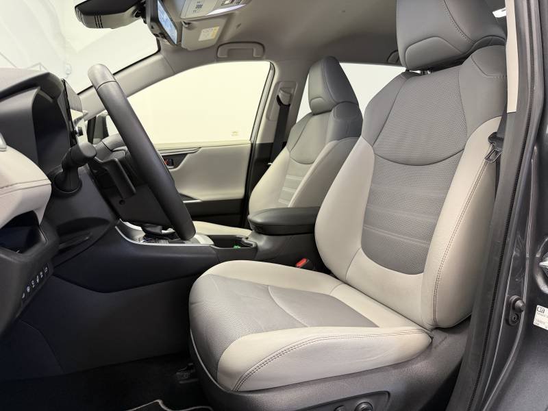 Toyota RAV4 - Photo 17