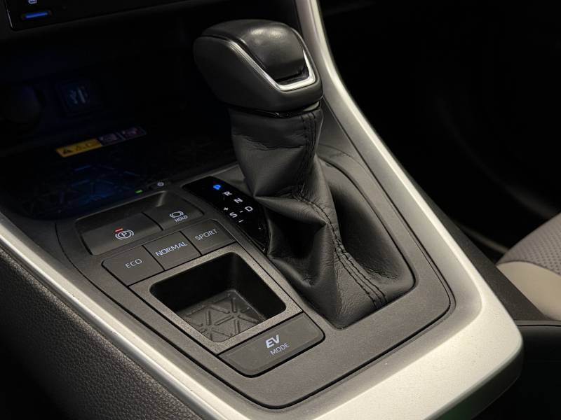 Toyota RAV4 - Photo 25