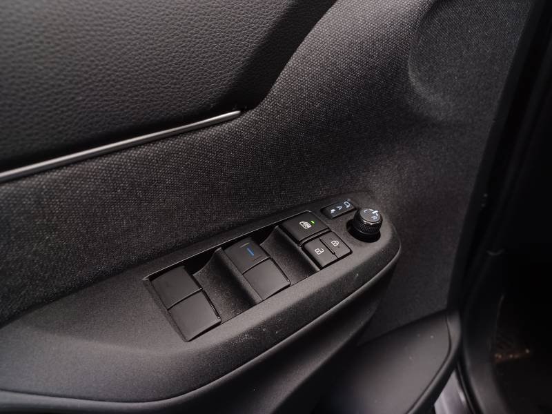 Toyota Yaris - Photo 14