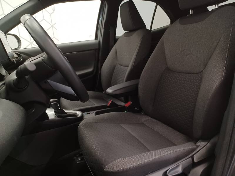 Toyota Yaris - Photo 15