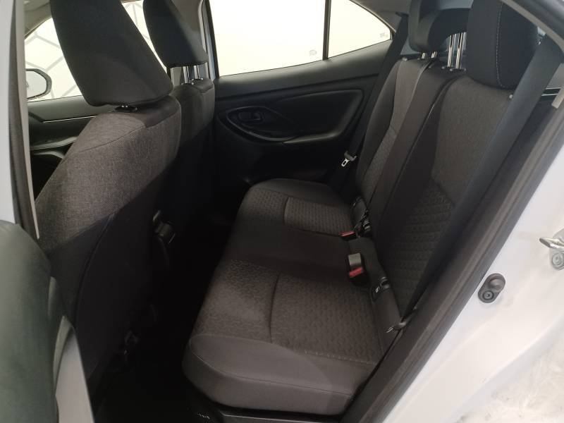 Toyota Yaris - Photo 13