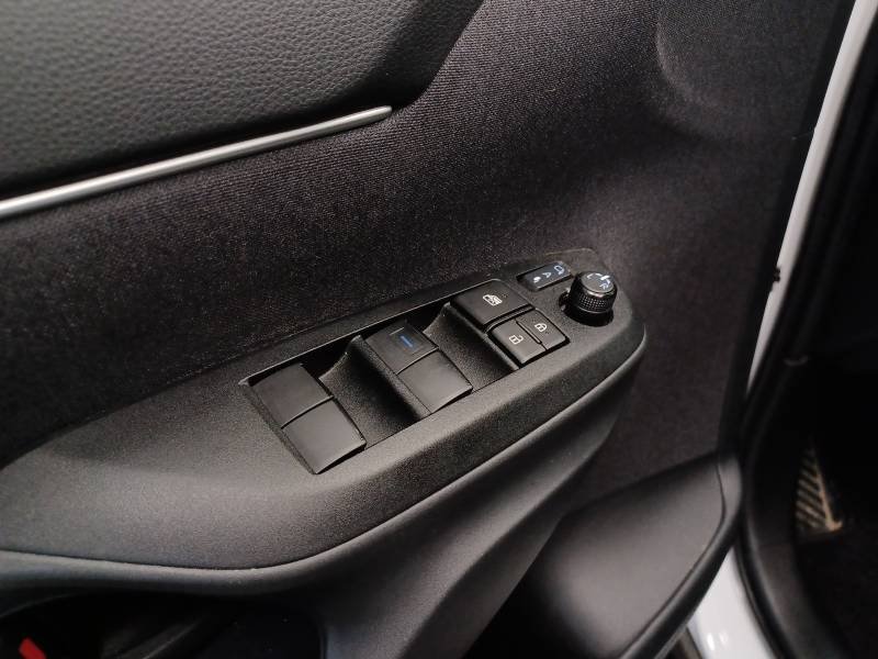 Toyota Yaris - Photo 15