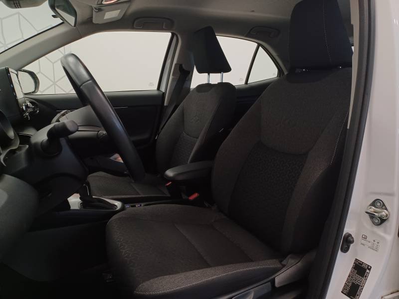 Toyota Yaris - Photo 16