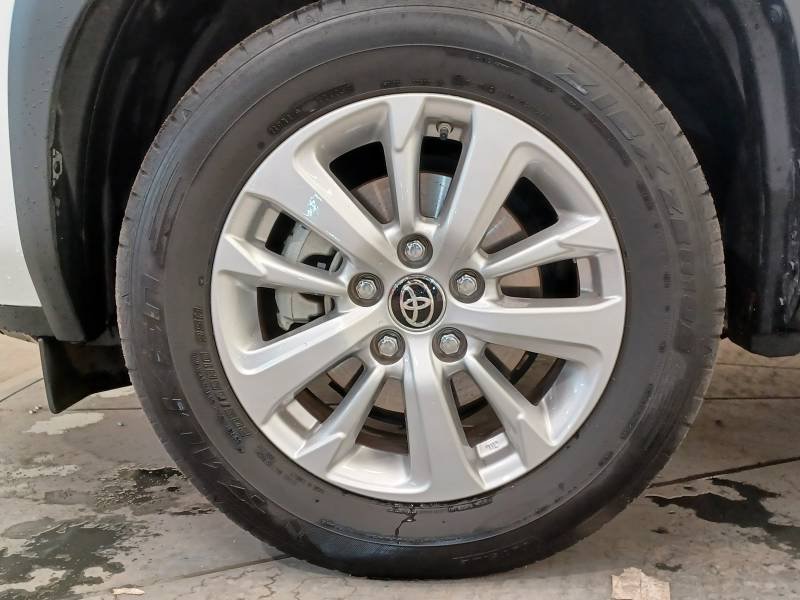 Toyota Yaris - Photo 9