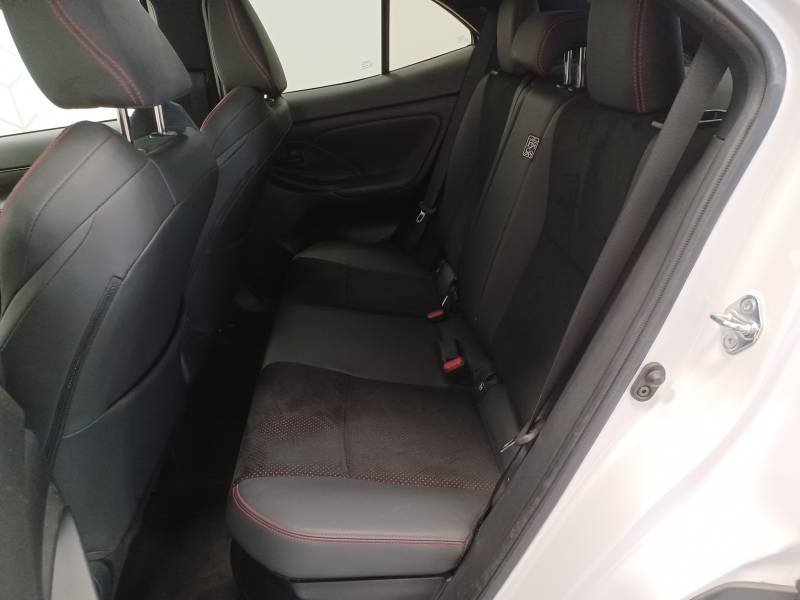 Toyota Yaris - Photo 13