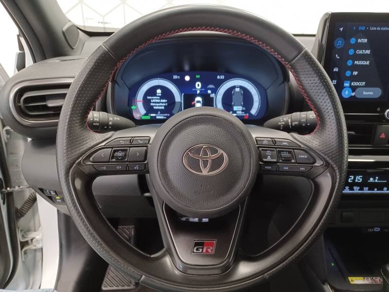 Toyota Yaris - Photo 17
