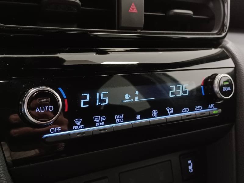 Toyota Yaris - Photo 25