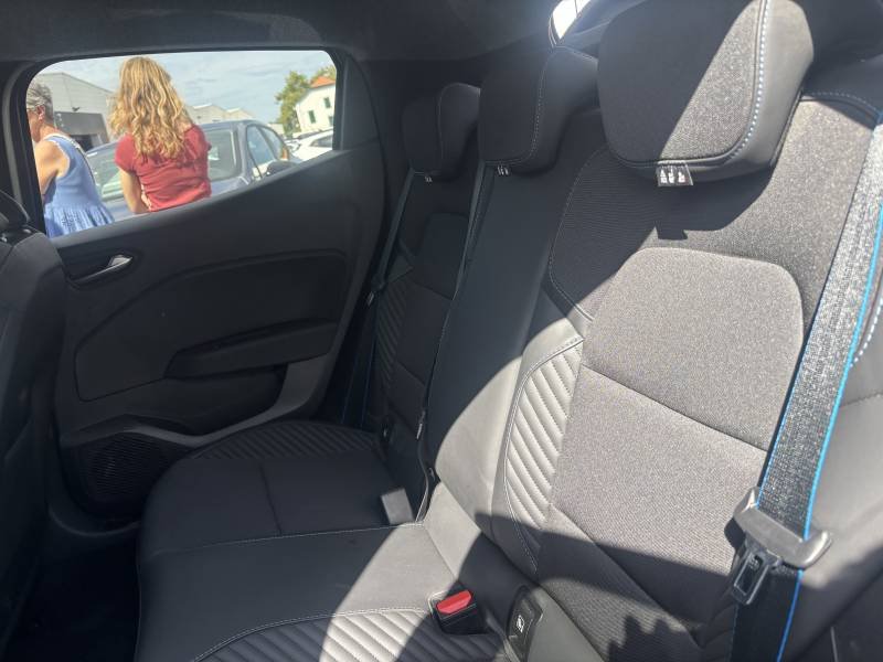 Renault Clio - Photo 24