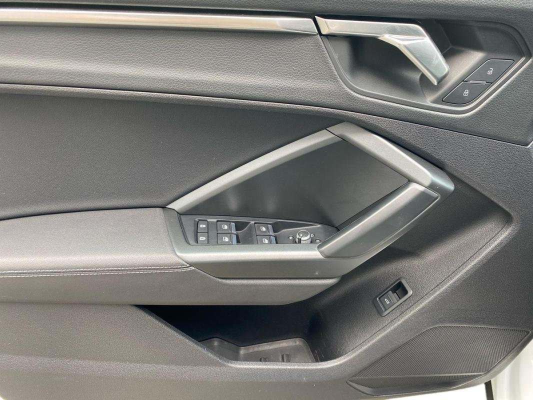 Audi Q3 - Photo 15