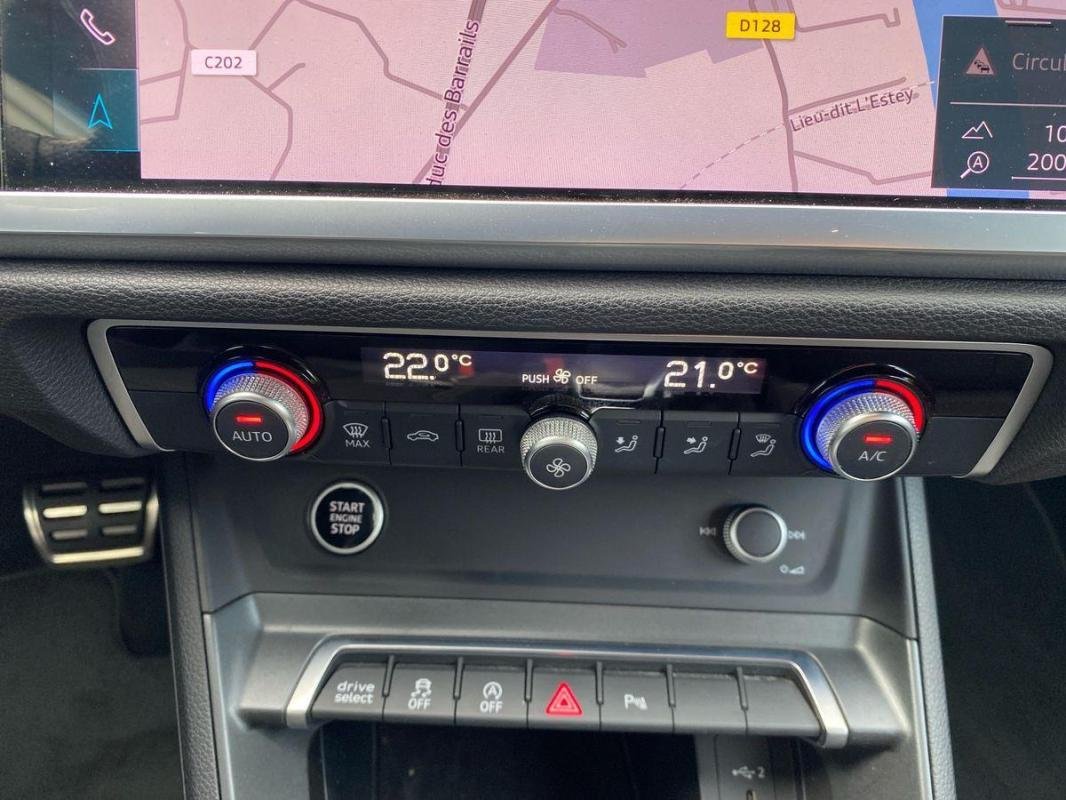 Audi Q3 - Photo 19