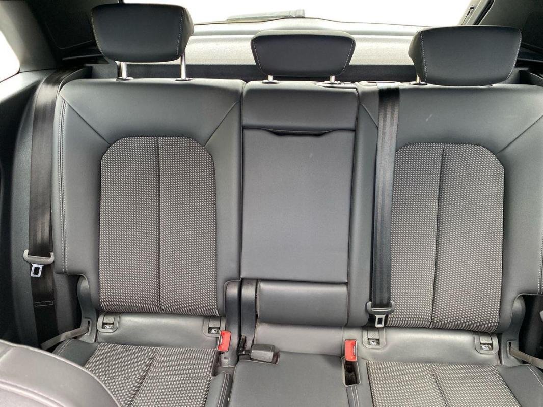 Audi Q3 - Photo 22