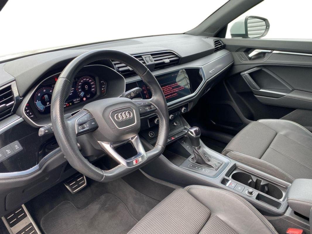 Audi Q3 - Photo 9