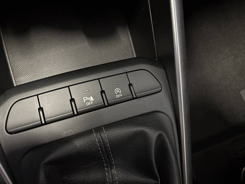 Kia Rio - Photo 16
