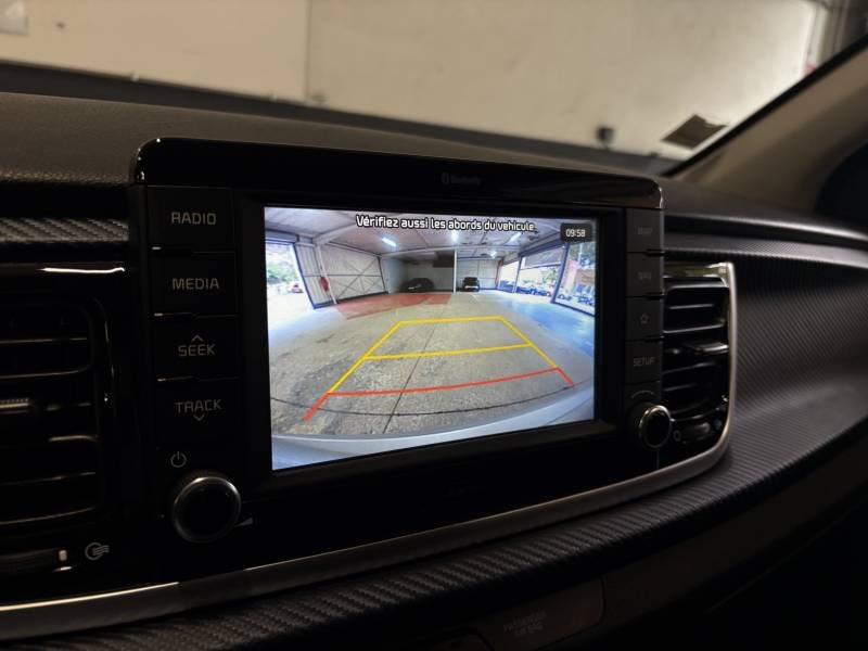Kia Rio - Photo 19