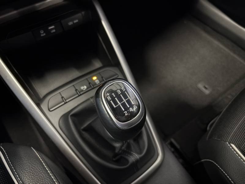 Kia Rio - Photo 21