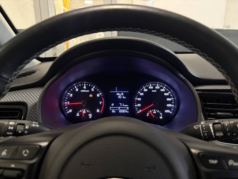 Kia Rio - Photo 23
