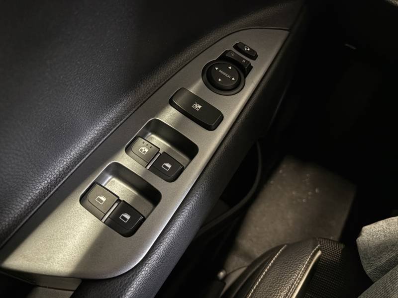 Kia Rio - Photo 29