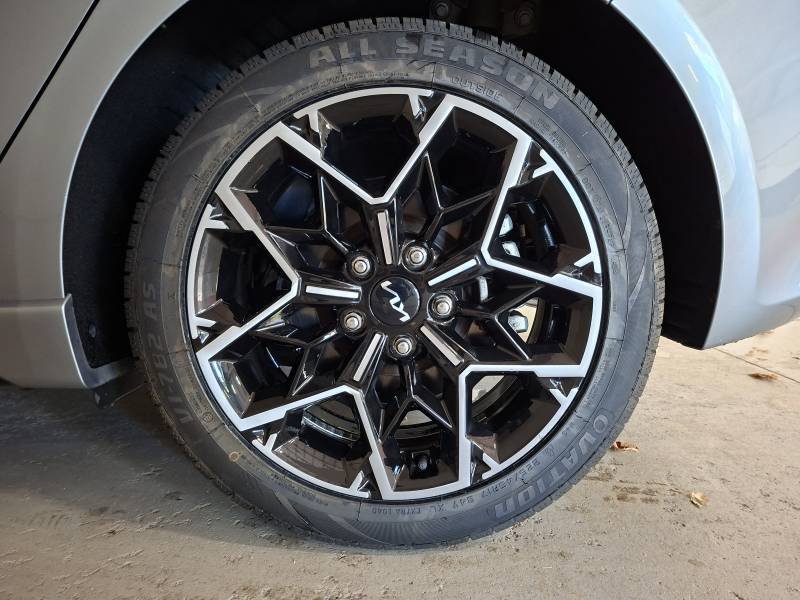 Kia CEED - Photo 12