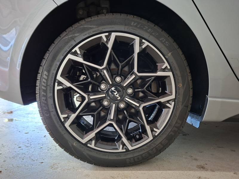 Kia CEED - Photo 13
