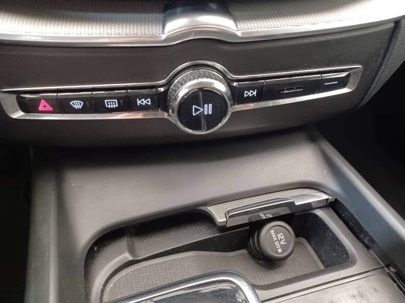 Volvo XC60 - Photo 22