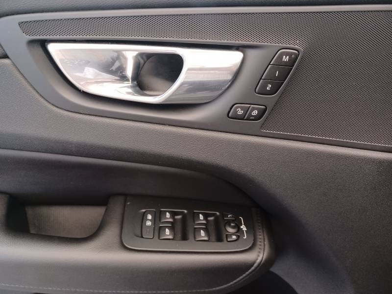 Volvo XC60 - Photo 29