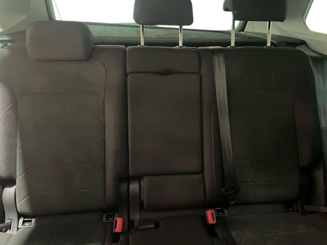 Volkswagen Tiguan - Photo 22