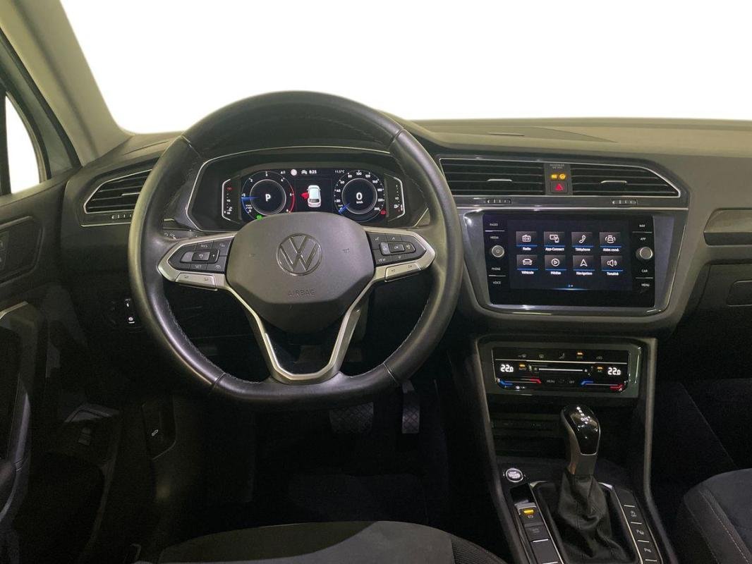 Volkswagen Tiguan - Photo 24