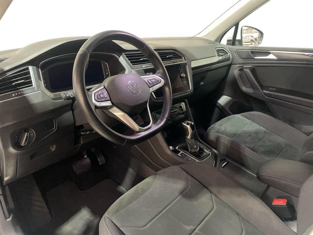 Volkswagen Tiguan - Photo 9