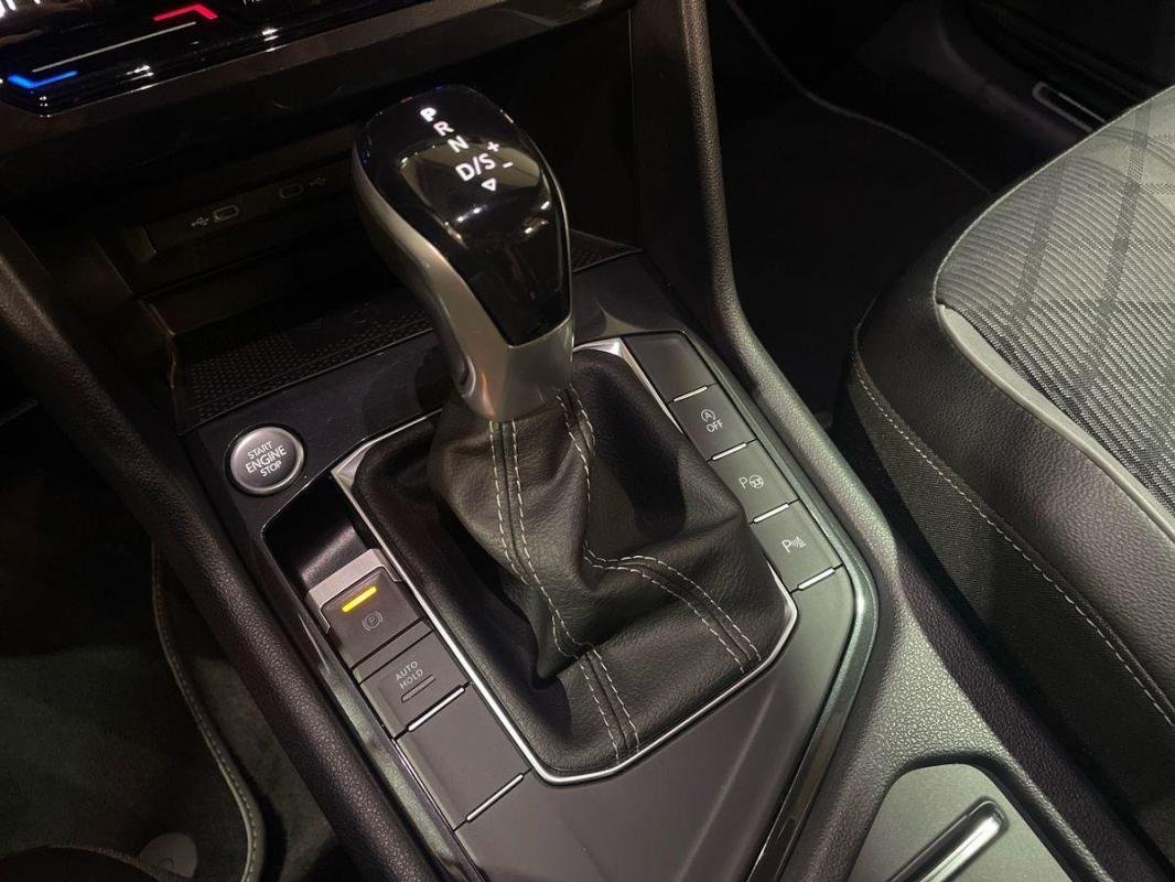 Volkswagen Tiguan - Photo 11