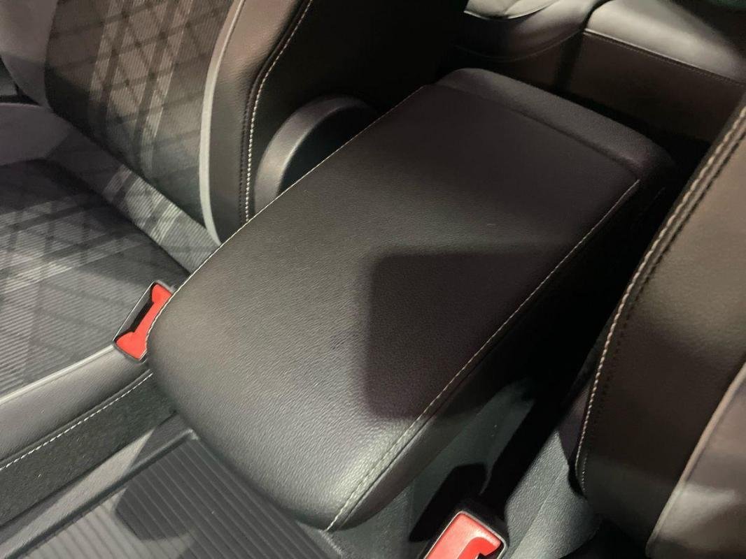 Volkswagen Tiguan - Photo 12