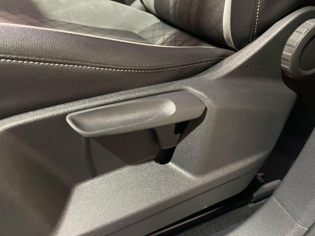 Volkswagen Tiguan - Photo 14