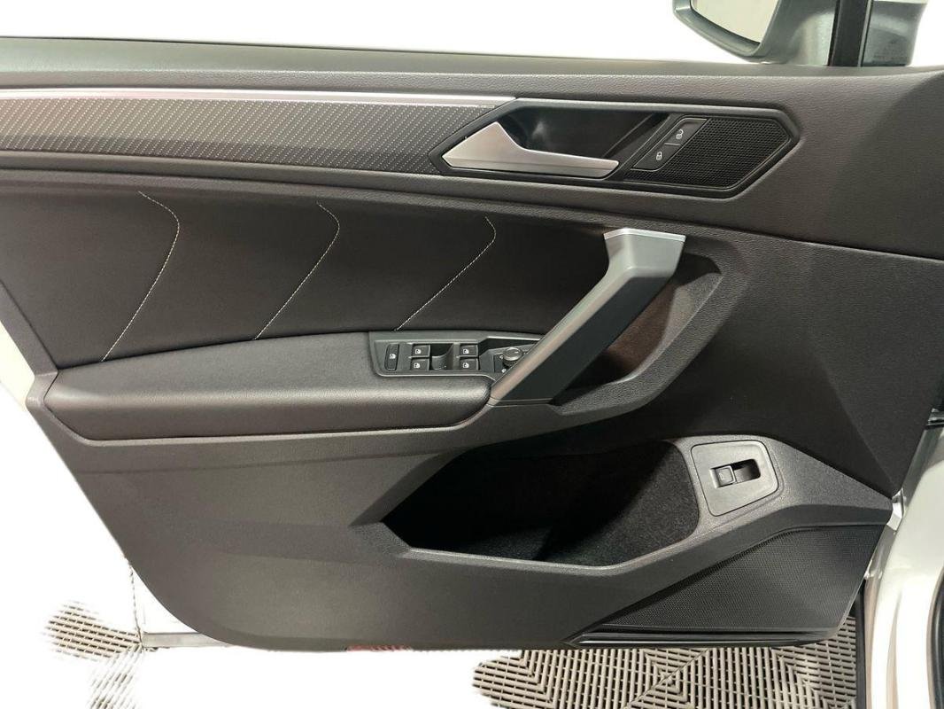Volkswagen Tiguan - Photo 15