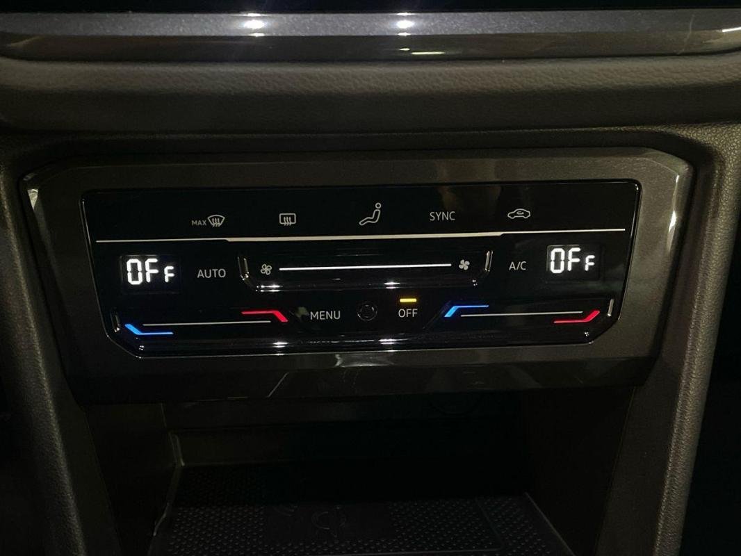 Volkswagen Tiguan - Photo 19