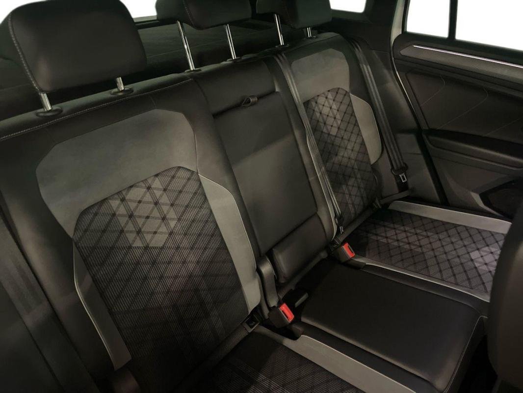 Volkswagen Tiguan - Photo 23