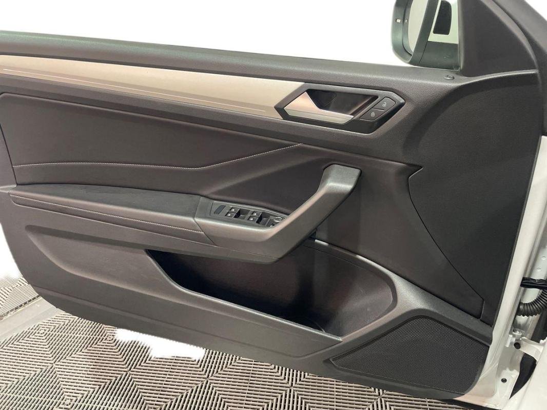 Volkswagen T-Roc - Photo 15