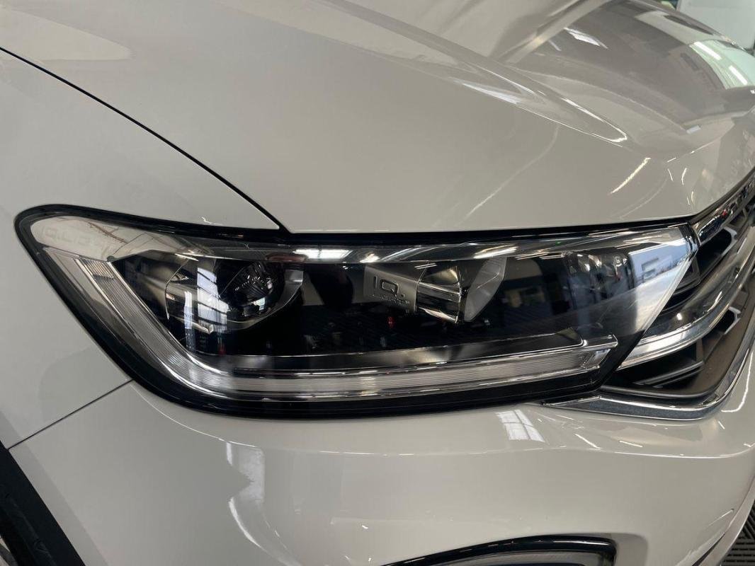 Volkswagen T-Roc - Photo 26