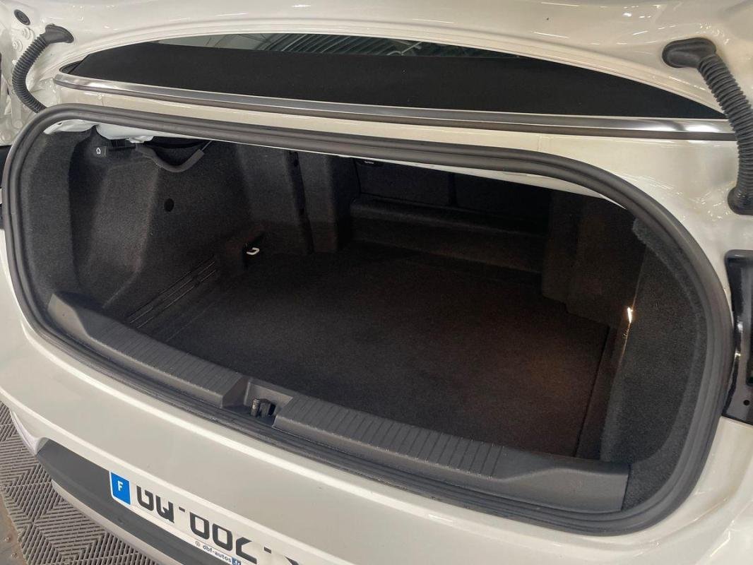 Volkswagen T-Roc - Photo 32