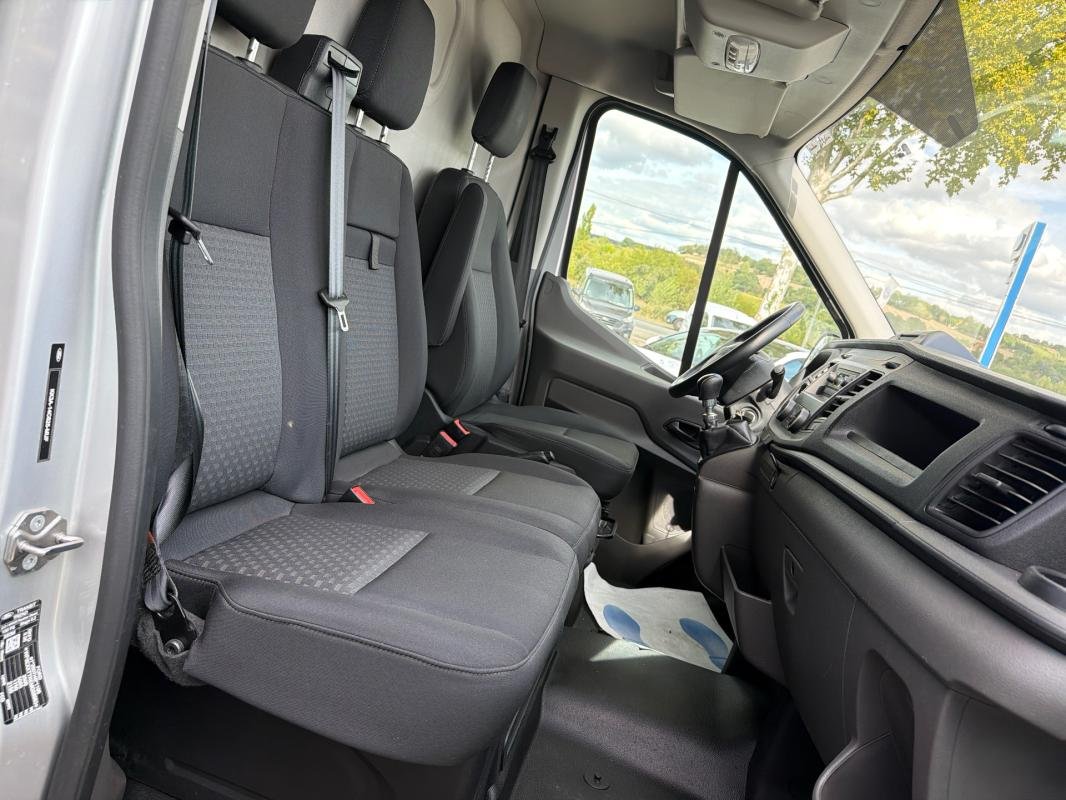 Ford Transit - Photo 11