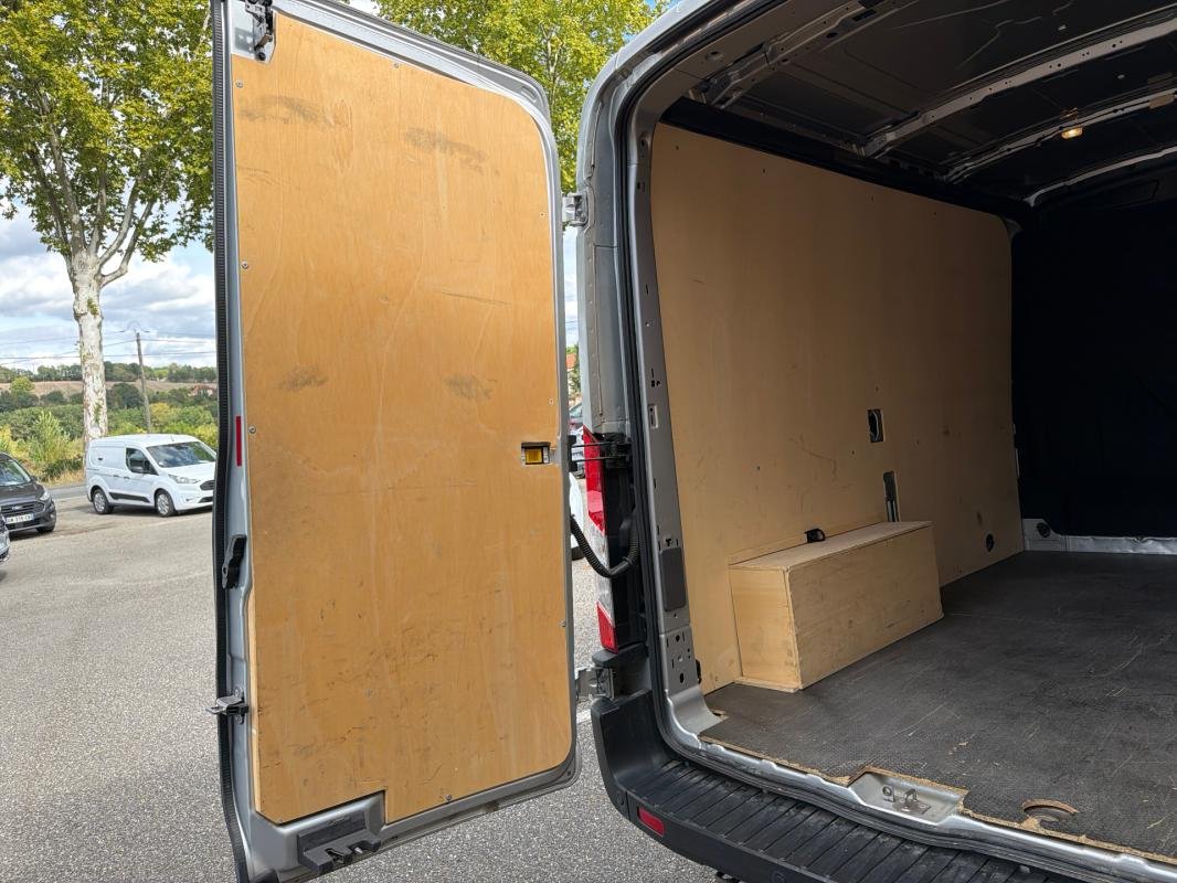 Ford Transit - Photo 9