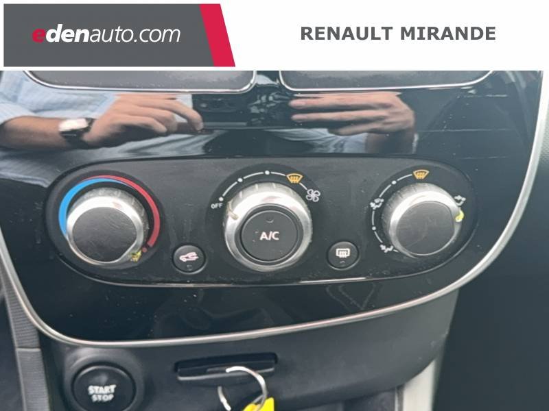 Renault Clio - Photo 32