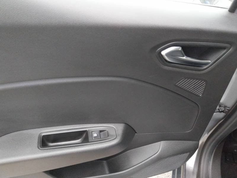Renault Clio - Photo 23