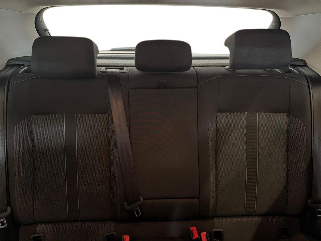 Volkswagen T-Roc - Photo 22